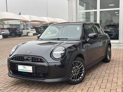 Usata Mini Cooper Essential 150 kW (204 CV) 2025 Nero Utilitaria