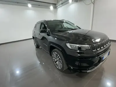 Usata Jeep Compass Summit 130 CV (95 kW) 2025 601solid black SUV