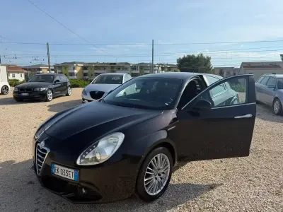 Usata Alfa Romeo Giulietta 105 CV (77 kW) 2012 Nero Utilitaria