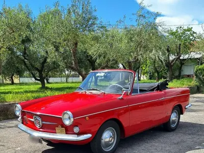 Occasion Fiat 600 30 ch (22 kW) 1963 Rouge Cabriolet