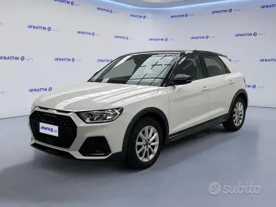 Käytetty Audi A1 95 HP (69 kW) 2021 Valkoinen Katumaasturi
