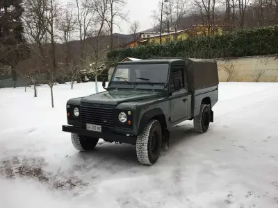 Usata Land Rover Defender 113 CV (83 kW) 1995 Verde Pick-up