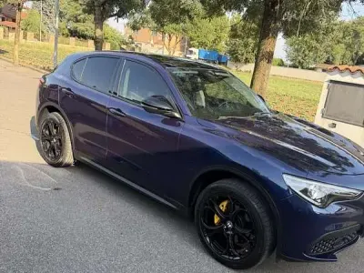 Usata Alfa Romeo Stelvio Executive 280 CV (205 kW) 2019 Bluazzurro SUV