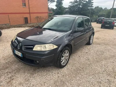 Usata Renault Mégane 110 CV (80 kW) 2009 Berlina