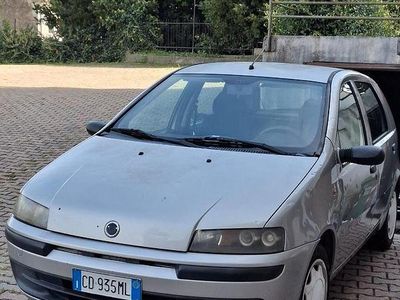 Usata Fiat Punto 80 CV (58 kW) 2002 Grigio Utilitaria