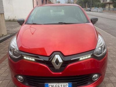 Usata Renault Clio IV 75 CV (55 kW) 2015 Rosso Berlina