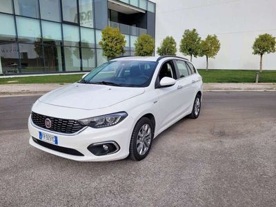 usata Fiat Tipo 5p 1.6 mjt Lounge s&s 120cv dct my19