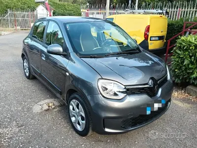 Usata Renault Twingo Intens 65 CV (47 kW) 2021 Grigio Utilitaria