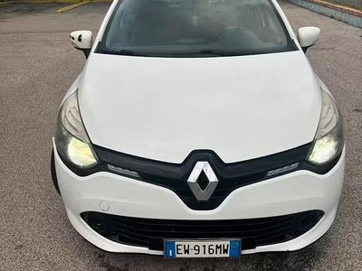 Usata Renault Clio IV 75 CV (55 kW) 2014 Berlina