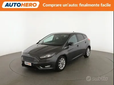 Usata Ford Focus 120 CV (88 kW) 2018 Grigio Berlina