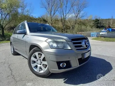 Usata Mercedes GLK220 170 CV (125 kW) 2011 Grigio SUV