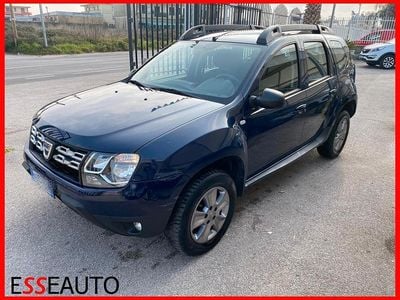 Usata Dacia Duster Lauréate 110 CV (80 kW) 2015 Blu SUV