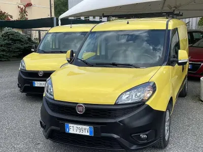 Usata Fiat Doblò 95 CV (69 kW) 2019 Giallo Monovolume