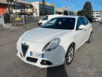 Usata Alfa Romeo Giulietta Progression 105 CV (77 kW) 2010 Bianco Utilitaria
