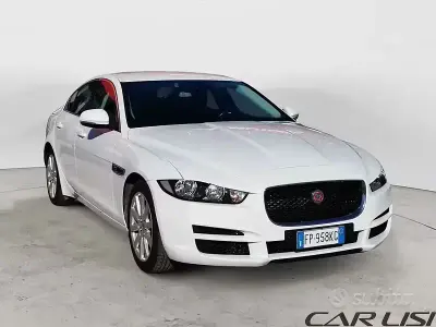 Usata Jaguar XE Prestige 179 CV (131 kW) 2018 Bianco Berlina