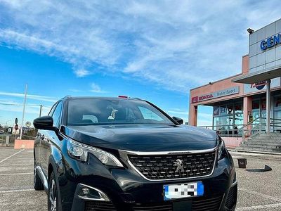 Usata Peugeot 5008 Allure 131 CV (96 kW) 2020 Nero SUV