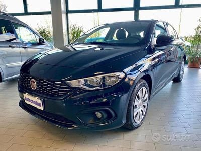 Usata Fiat Tipo Pop 120 CV (88 kW) 2017 Nero Berlina