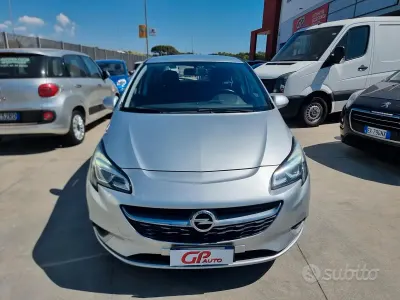 Usata Opel Corsa Edition 75 CV (55 kW) 2015 Grigio Utilitaria