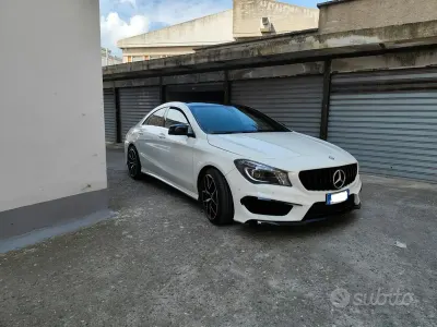 Usata Mercedes CLA220 AMG 177 CV (130 kW) 2015 Bianco Coupé