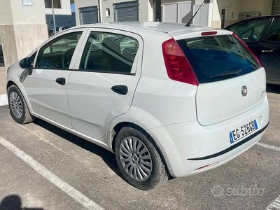 Usata Fiat Punto 75 CV (55 kW) 2010 Utilitaria