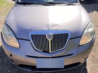 Begagnad Lancia Ypsilon 77 HK (56 kW) 2010 Halvkombi