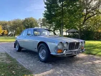 Usata Jaguar XJ6 186 CV (136 kW) 1972 Grigio Berlina