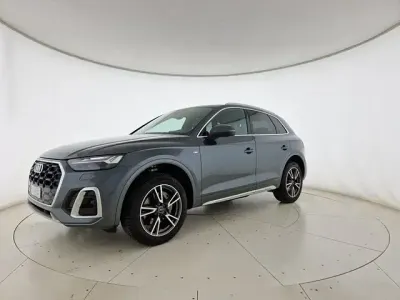 Usata Audi Q5 S-Line 204 CV (150 kW) 2024 Grigio daytona perlato SUV
