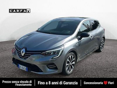 Usata Renault Clio V Techno 145 CV (106 kW) 2023 Grigio Utilitaria