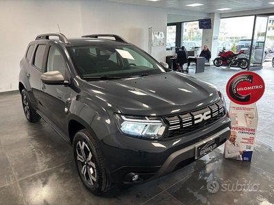 Usata Dacia Duster Journey 101 CV (74 kW) 2023 Grigio SUV