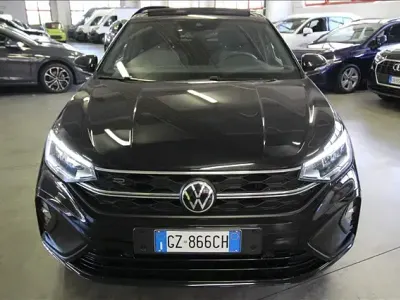 Usata VW Taigo R-line 116 CV (85 kW) 2025 Nero SUV