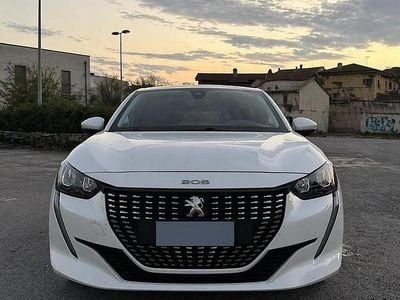 Usata Peugeot 208 Allure 75 CV (55 kW) 2021 Utilitaria
