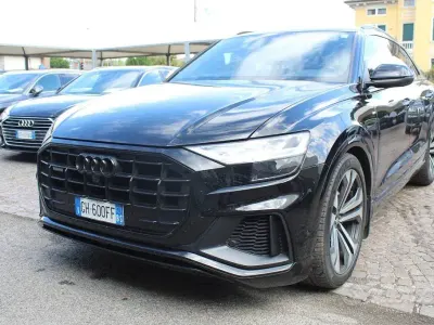 Usata Audi Q8 Sport 286 CV (210 kW) 2019 Nero SUV