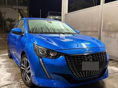 Usata Peugeot 208 101 CV (74 kW) 2021 Blu Utilitaria