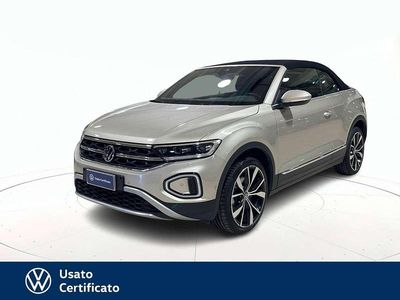 Grigio pastello Usata 2024 VW T-Roc Style SUV | 29.100 € (Cara)