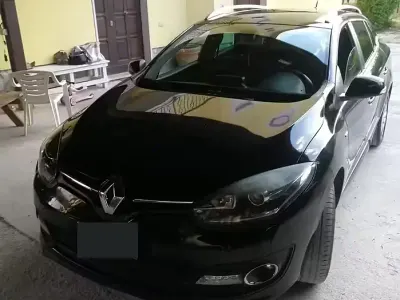 Usata Renault Mégane GrandTour LIMITED 110 CV (80 kW) 2015 Nero Station wagon