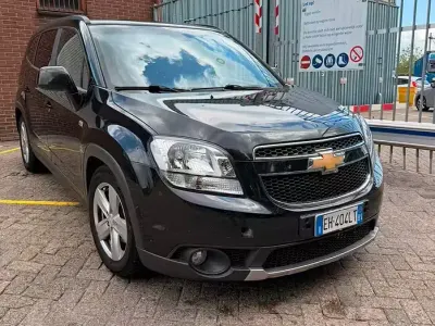 Usata Chevrolet Orlando 163 CV (119 kW) 2011 Nero Monovolume