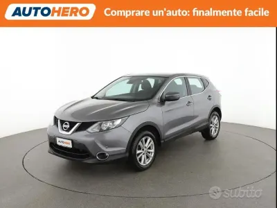 Usata Nissan Qashqai Acenta 110 CV (80 kW) 2016 Grigio SUV