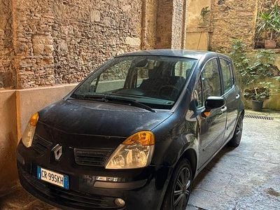 Usata Renault Modus 65 CV (47 kW) 2005 Monovolume