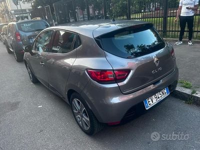 Second-hand Renault Clio IV 75 CP (55 kW) 2014 Gri Berlinǎ