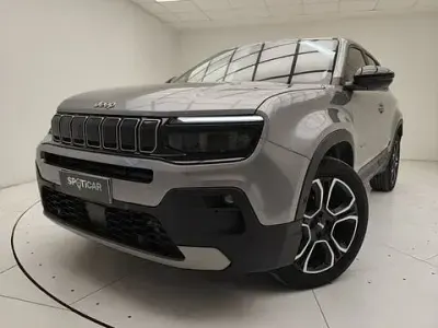 Occasion Jeep Avenger Summit 101 PK (74 kW) 2025 Grijs SUV