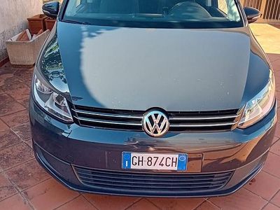 Begagnad VW Touran 102 HK (75 kW) 2015 Minibuss
