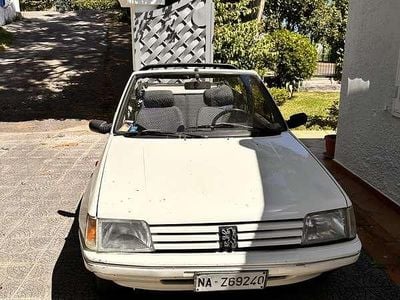 Usata Peugeot 205 Roland Garros 75 CV (55 kW) 1992 Cabrio