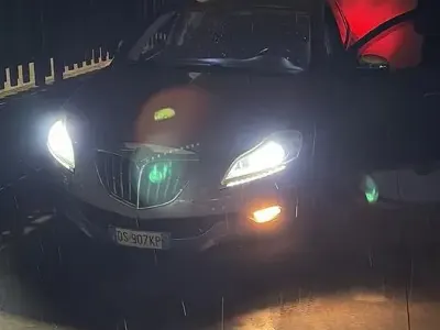 Usata Lancia Delta 120 CV (88 kW) 2008 Grigio Utilitaria