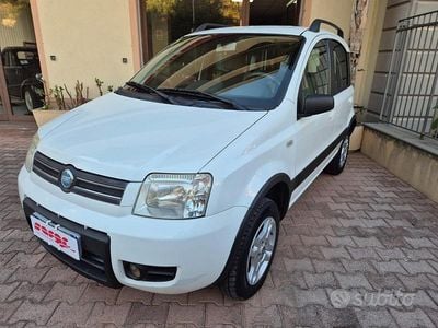 Usata Fiat Panda 4x4 69 CV (50 kW) 2007 Bianco Utilitaria