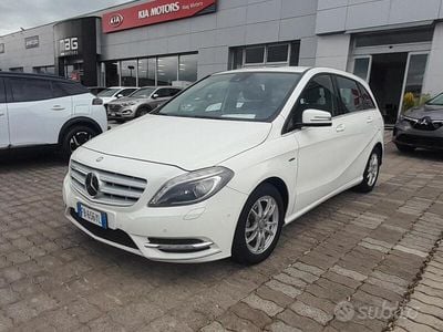 Usata Mercedes B200 Executive 136 CV (100 kW) 2016 Bianco Monovolume