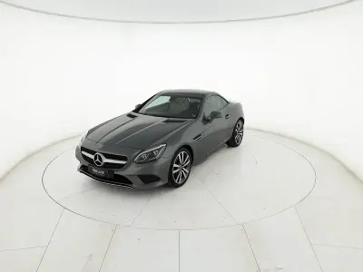 Usata Mercedes SLC180 156 CV (114 kW) 2018 Grigio