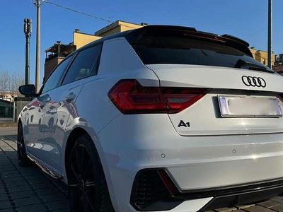 Usata Audi A1 Sportback Ambiente 95 CV (69 kW) 2023 Bianco Utilitaria