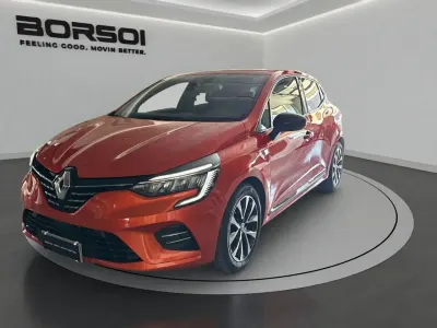 Usata Renault Clio V Techno 91 CV (66 kW) 2023 Orange valencia Berlina