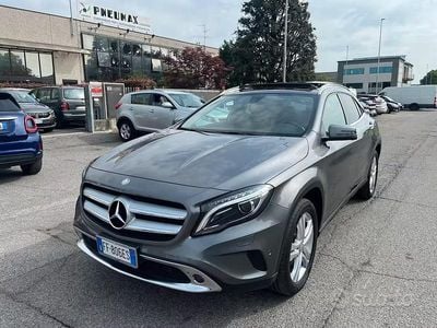 Usata Mercedes GLA200 136 CV (100 kW) 2016 Grigio SUV