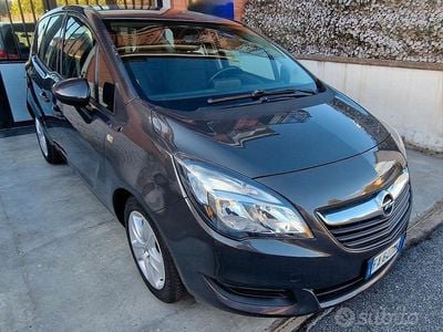 Usata Opel Meriva Cosmo 120 CV (88 kW) 2015 Grigio Monovolume